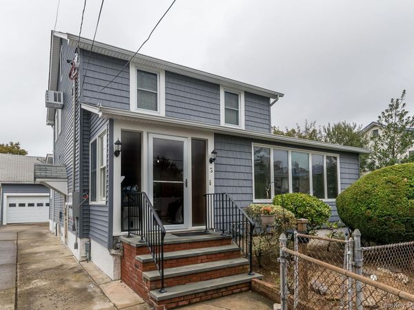 5 Lewis Place , Lynbrook, NY 11563