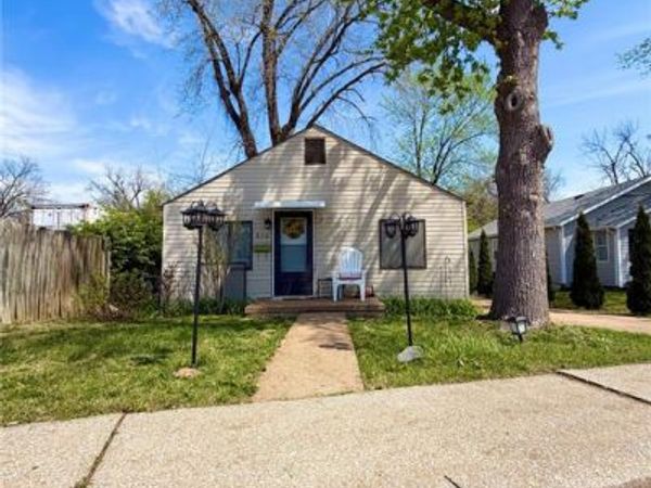 854 Delmar Avenue , Festus, MO 63028