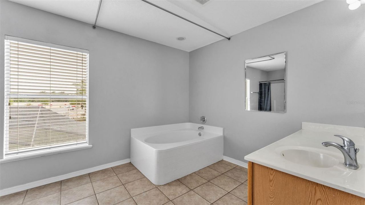 5187 Spanish Oaks Dr , Lakeland, FL 33805 Photo