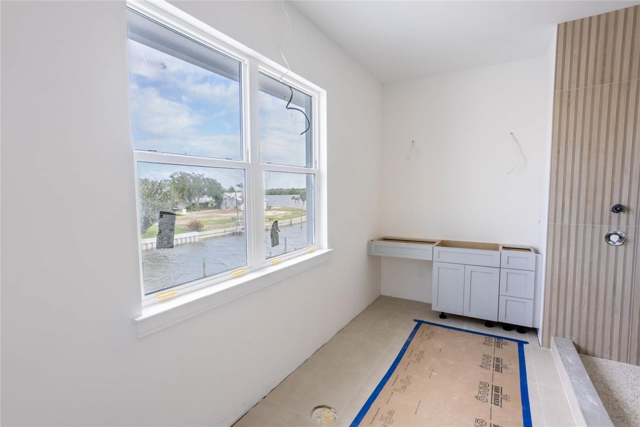 2071 Illinois Avenue Ne, Saint Petersburg, FL 33703 Photo