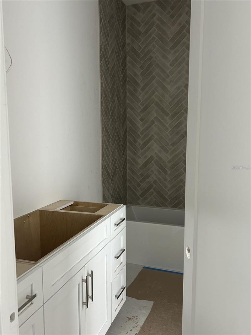 2071 Illinois Avenue Ne, Saint Petersburg, FL 33703 Photo