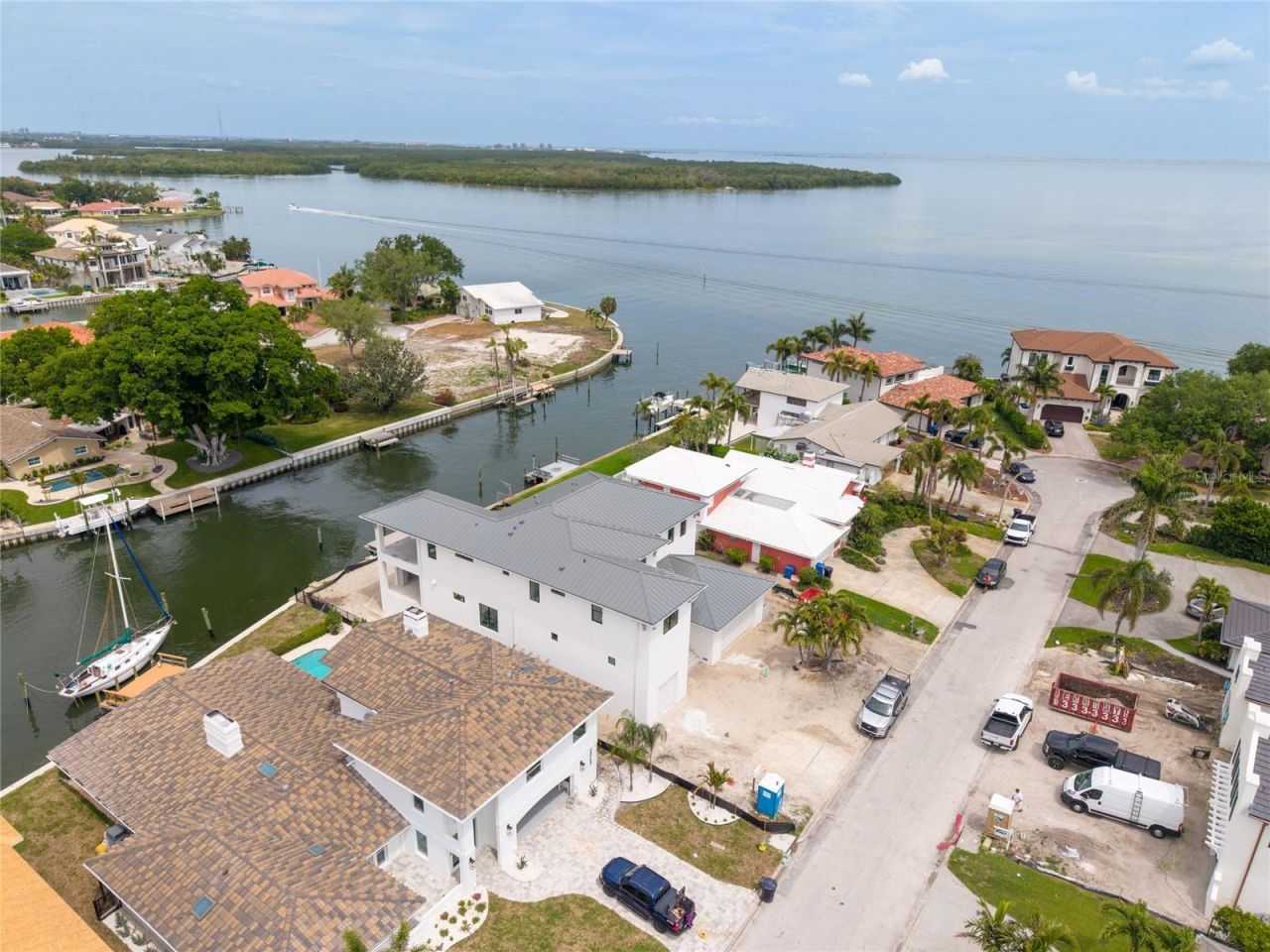 2071 Illinois Avenue Ne, Saint Petersburg, FL 33703 Photo