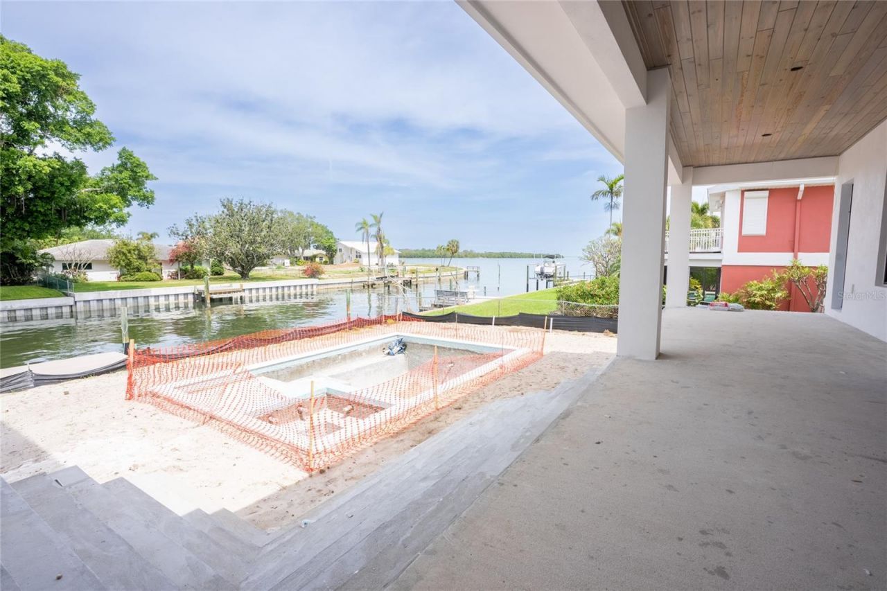 2071 Illinois Avenue Ne, Saint Petersburg, FL 33703 Photo