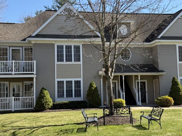 407 Mallards Pond Lane, Guilderland, NY 12303