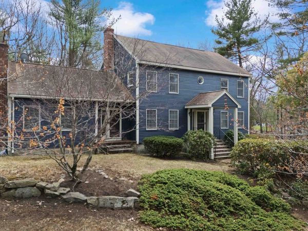 41 Windsor Boulevard, Londonderry, NH 03053