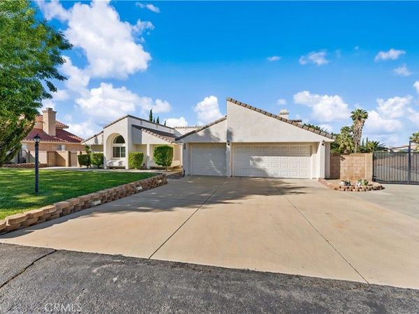 5309 Gardendale, Palmdale, CA 93551