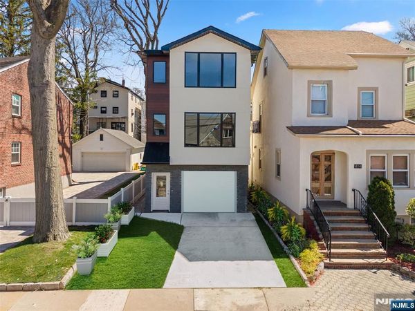 416 8th Street, FAIRVIEW, NJ 07022