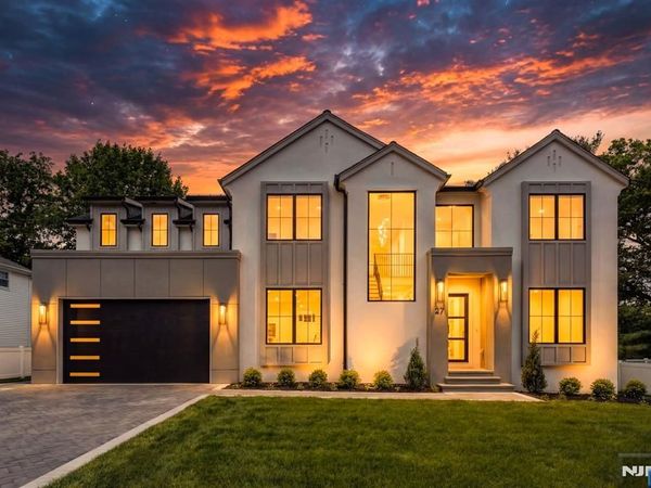 27 Garret Place, GLEN ROCK, NJ 07452