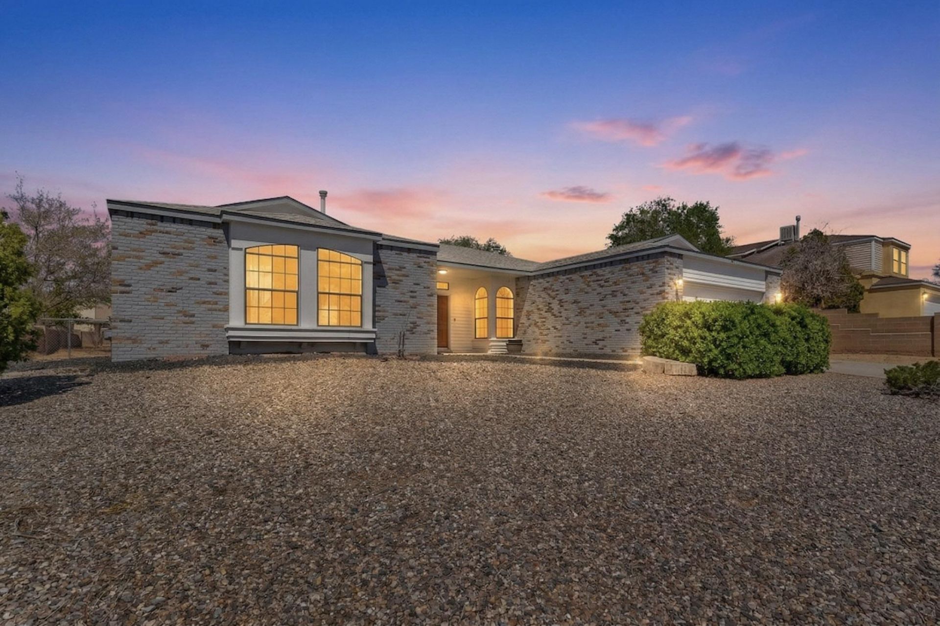 2055 Columbia Court Ne, Rio Rancho, NM 87144 Main Photo