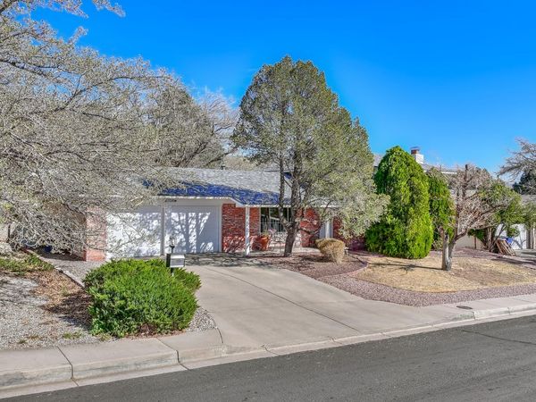 3704 Monaco Drive NE, Albuquerque, NM 87111