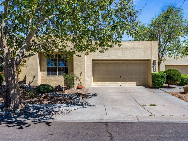 7904 Woodridge Drive NE, Albuquerque, NM 87109