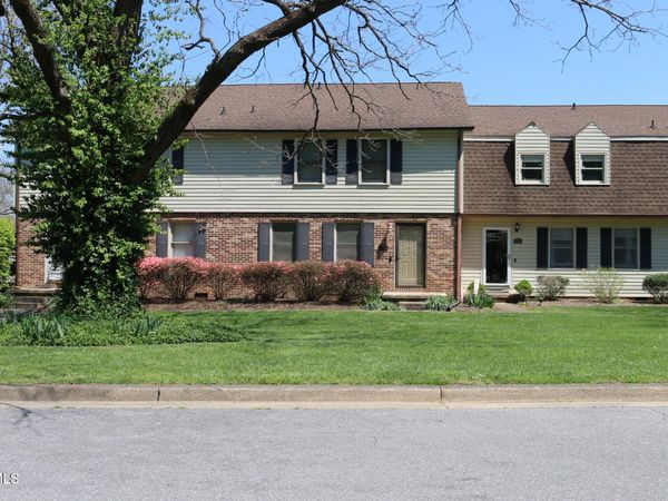 2121 Hickory Springs Road, Unit 2121, Johnson City, TN 37604