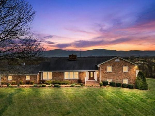 12084 Tanglewood Drive, Glade Spring, VA 24340