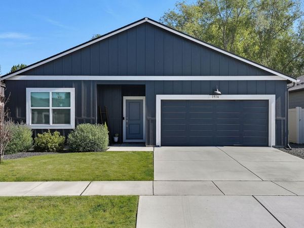1916 N Drummond Ct, Spokane Valley, WA 99016