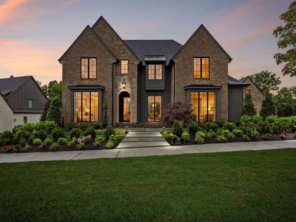 8087 Mountaintop Dr, College Grove, TN 37046