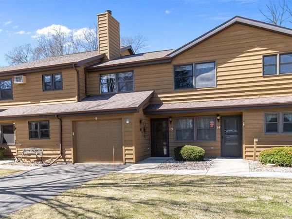 921 BABCOCK STREET, Unit 13, Neenah, WI 54956
