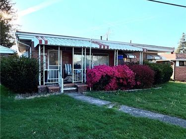 1438 Sattes Circle, Nitro, WV 25143