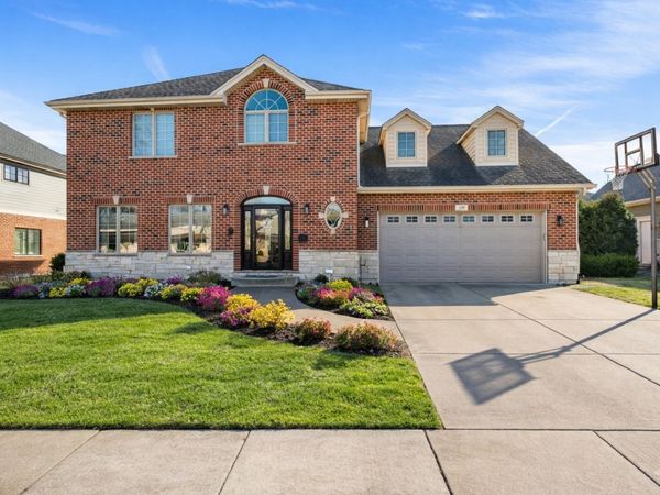 159 E Edgemont Lane, Park Ridge, IL 60068