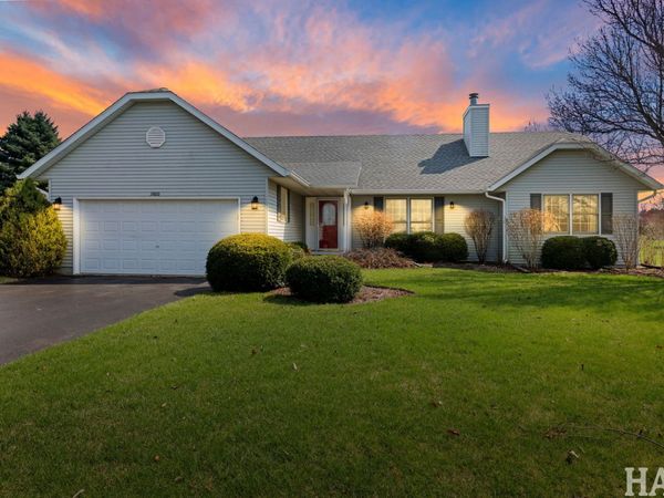 3800 Twin Oaks Drive , Wonder Lake, IL 60097