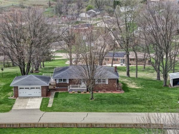 336 High Street SW, Sugarcreek, OH 44681