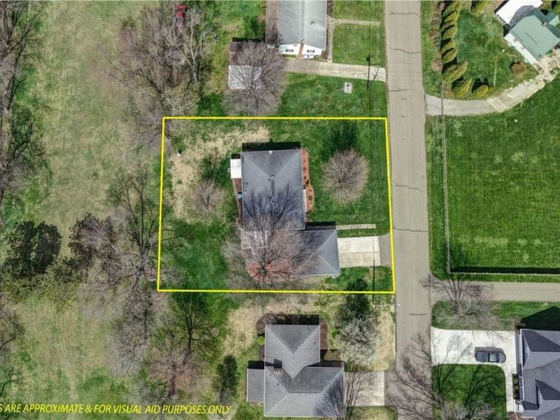 336 High Street SW, Sugarcreek, OH 44681 Photo 3