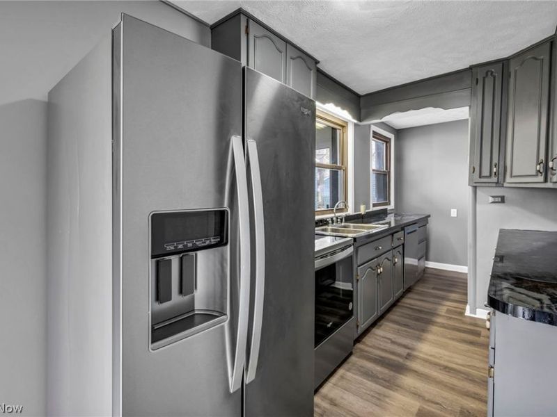 204 Grove Avenue, Cuyahoga Falls, OH 44221 Photo 15