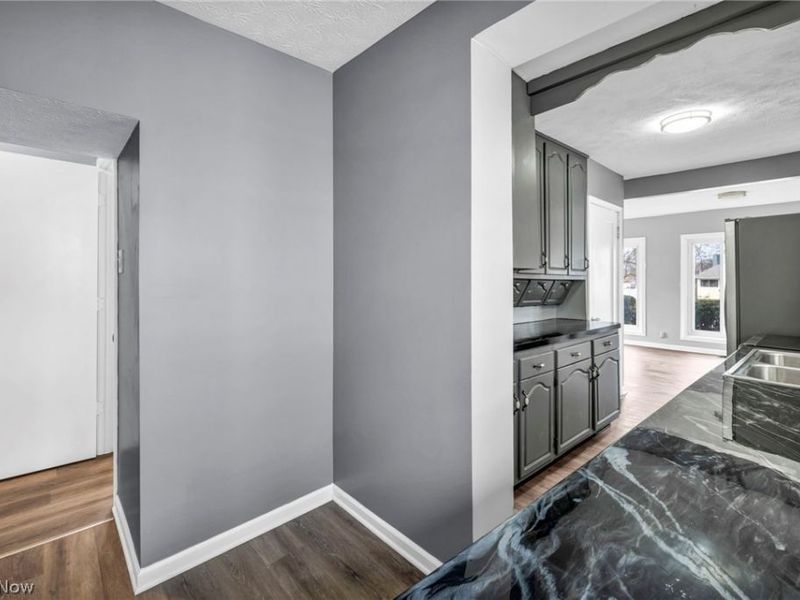 204 Grove Avenue, Cuyahoga Falls, OH 44221 Photo 19