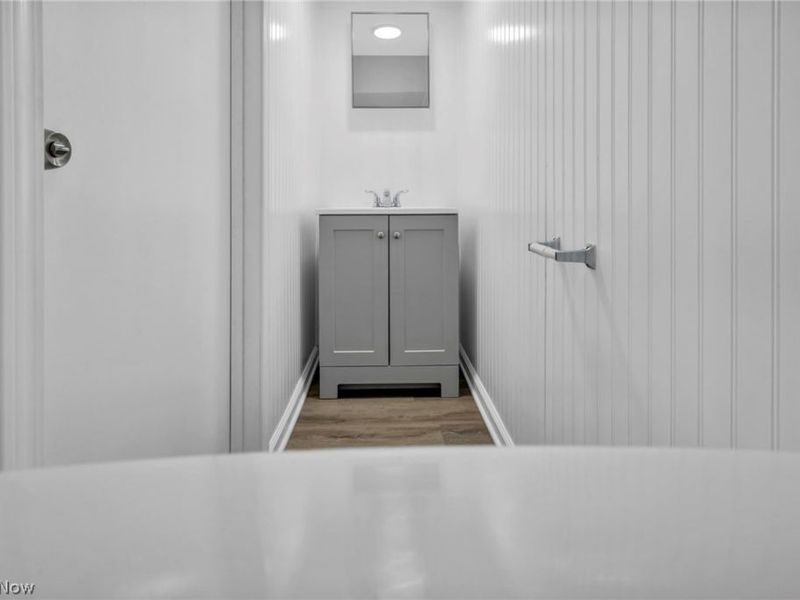 204 Grove Avenue, Cuyahoga Falls, OH 44221 Photo 20