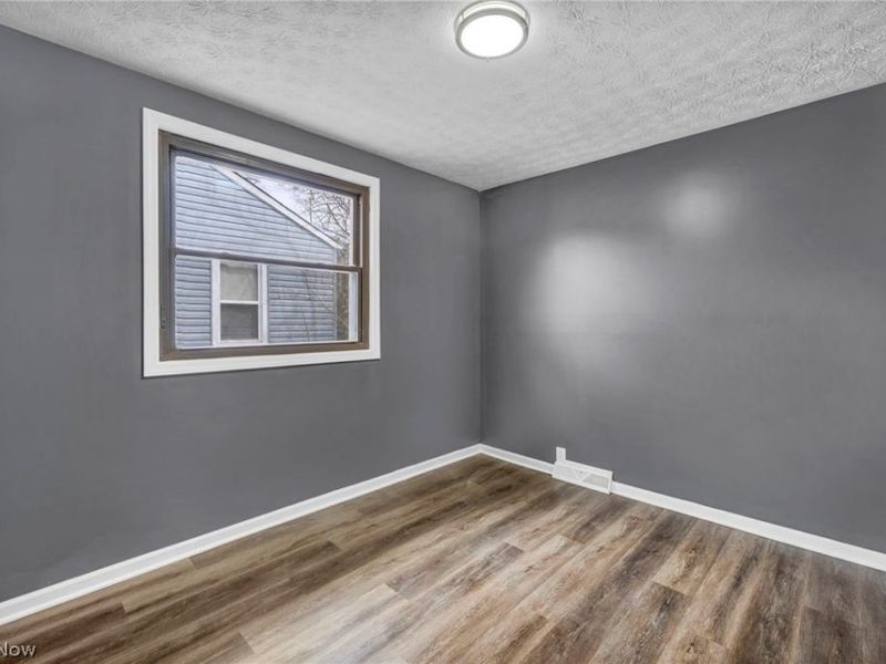 204 Grove Avenue, Cuyahoga Falls, OH 44221 Photo 24