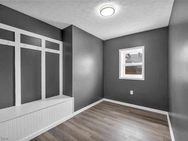 204 Grove Avenue, Cuyahoga Falls, OH 44221 Photo 29