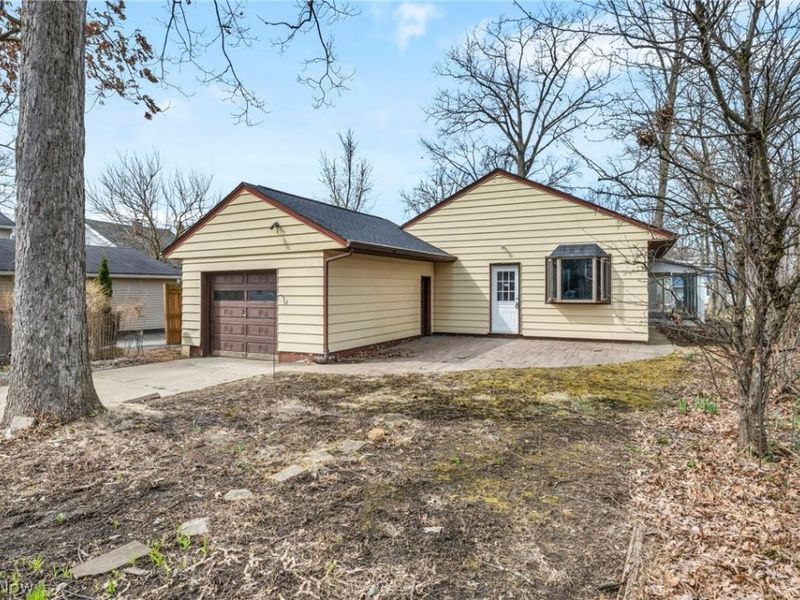 204 Grove Avenue, Cuyahoga Falls, OH 44221 Photo 38