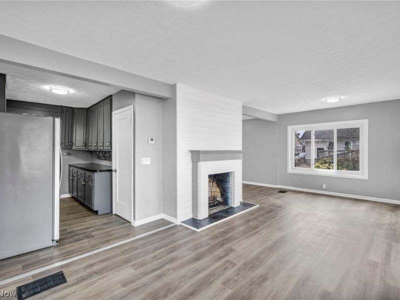 204 Grove Avenue, Cuyahoga Falls, OH 44221 Photo 8