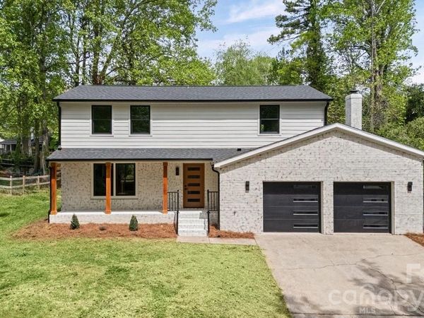 7234 Rollingridge Drive, Charlotte, NC 28211