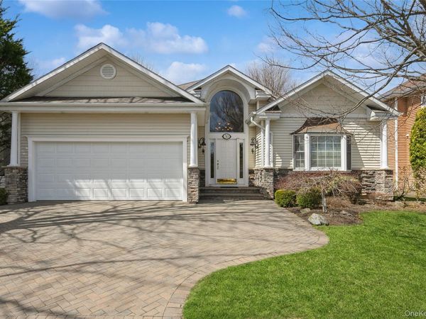 30 Redan Drive , Smithtown, NY 11787