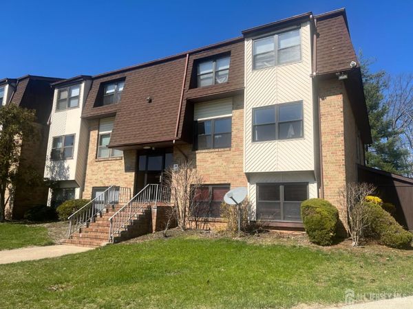1941 Raspberry Court, Edison, NJ 08817