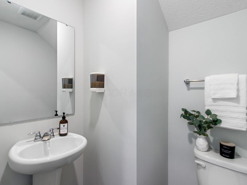 6356 Ripken Street, Columbus, OH 43228 Photo 19