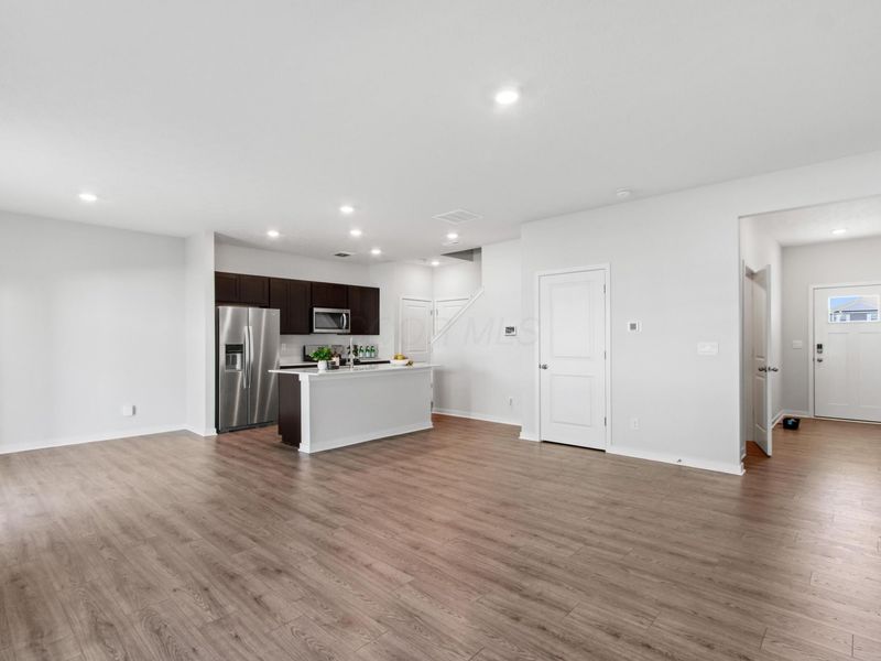 6356 Ripken Street, Columbus, OH 43228 Photo 2