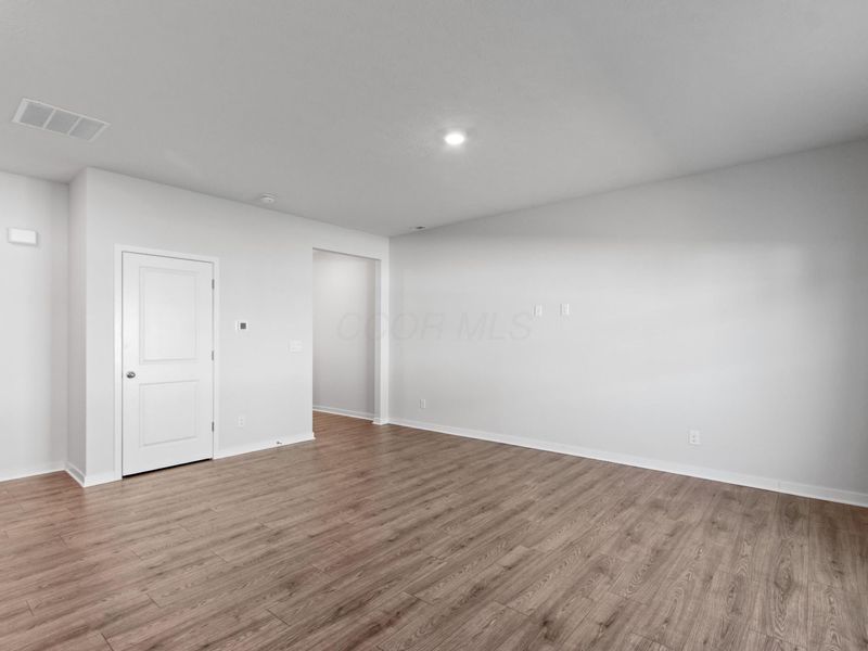 6356 Ripken Street, Columbus, OH 43228 Photo 8