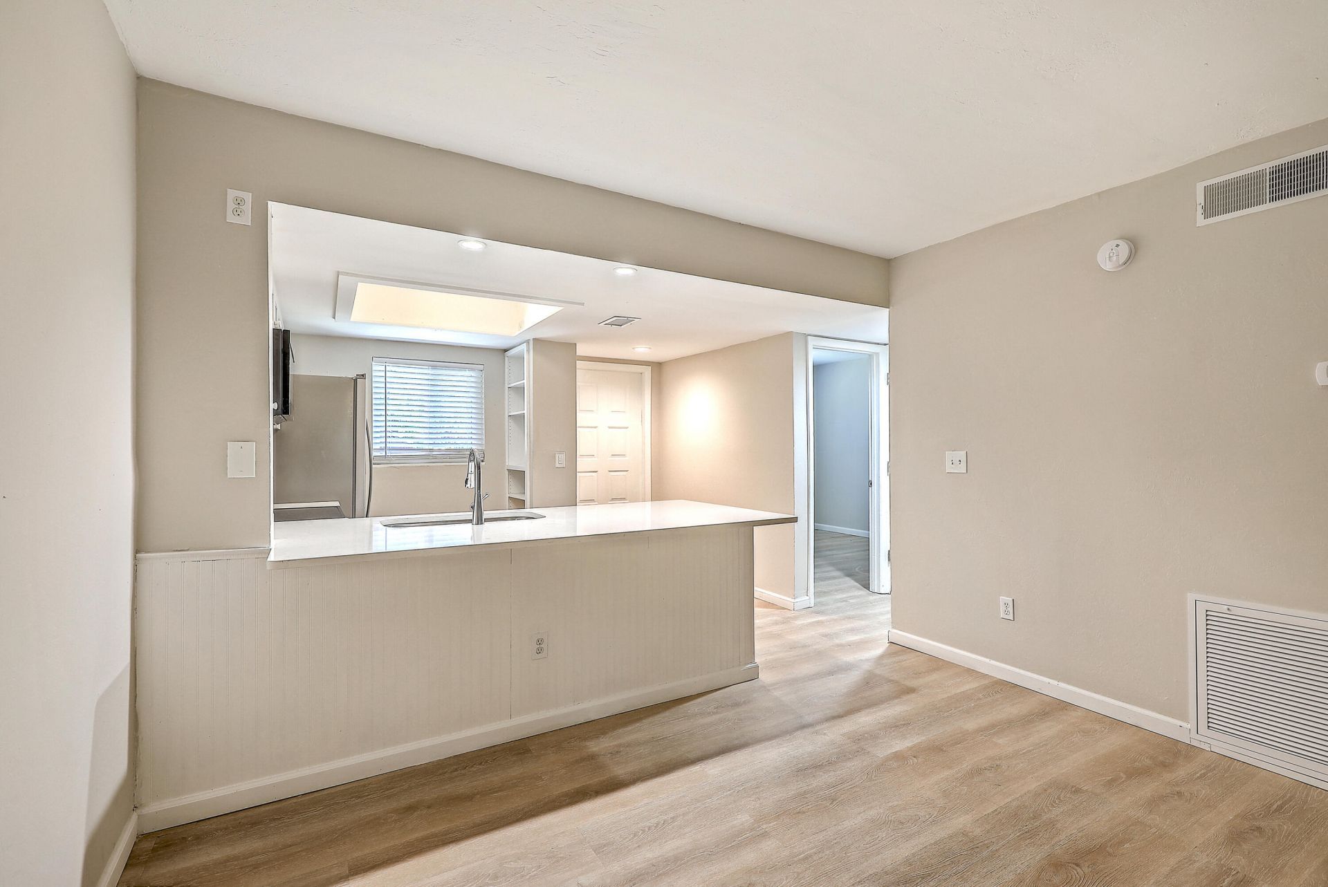 2162 Bees Ferry Road Photo 10