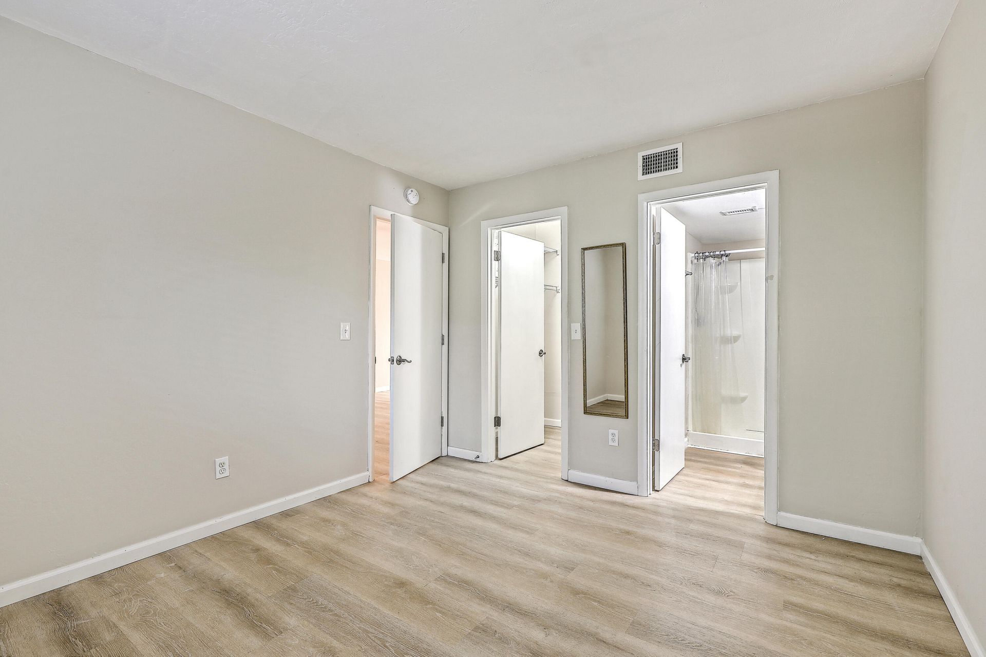 2162 Bees Ferry Road Photo 17