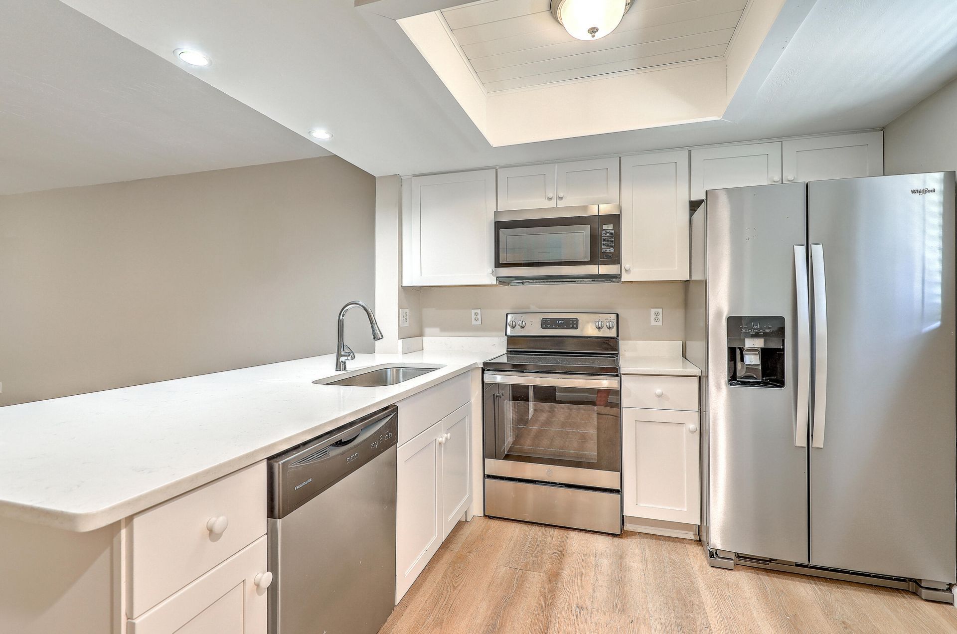 2162 Bees Ferry Road Photo 7