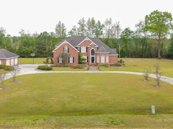 507 N Ingold Avenue, Garland, NC 28441