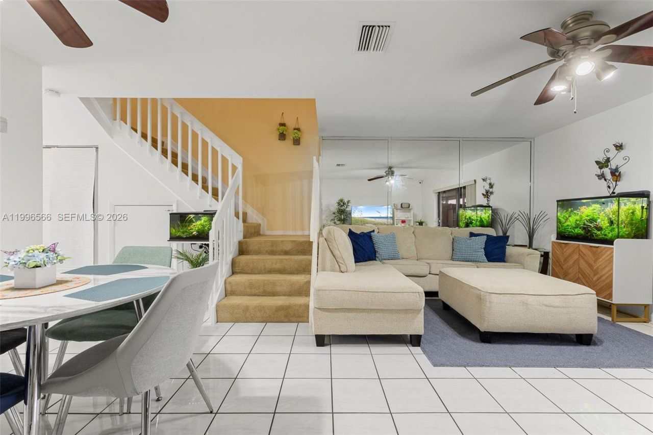 10500 NW 3rd St, Pembroke Pines, FL 33026 Photo