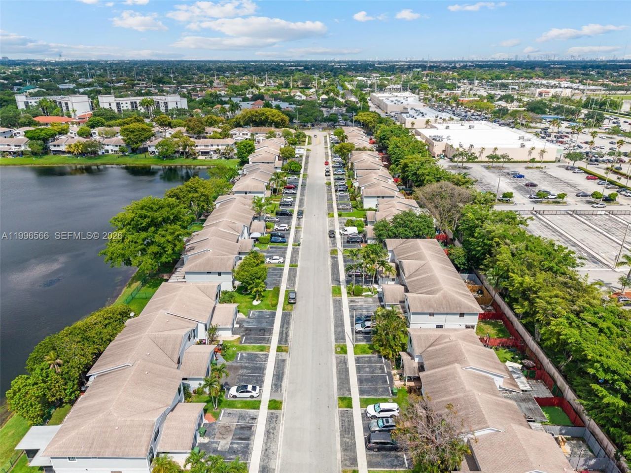 10500 NW 3rd St, Pembroke Pines, FL 33026 Photo