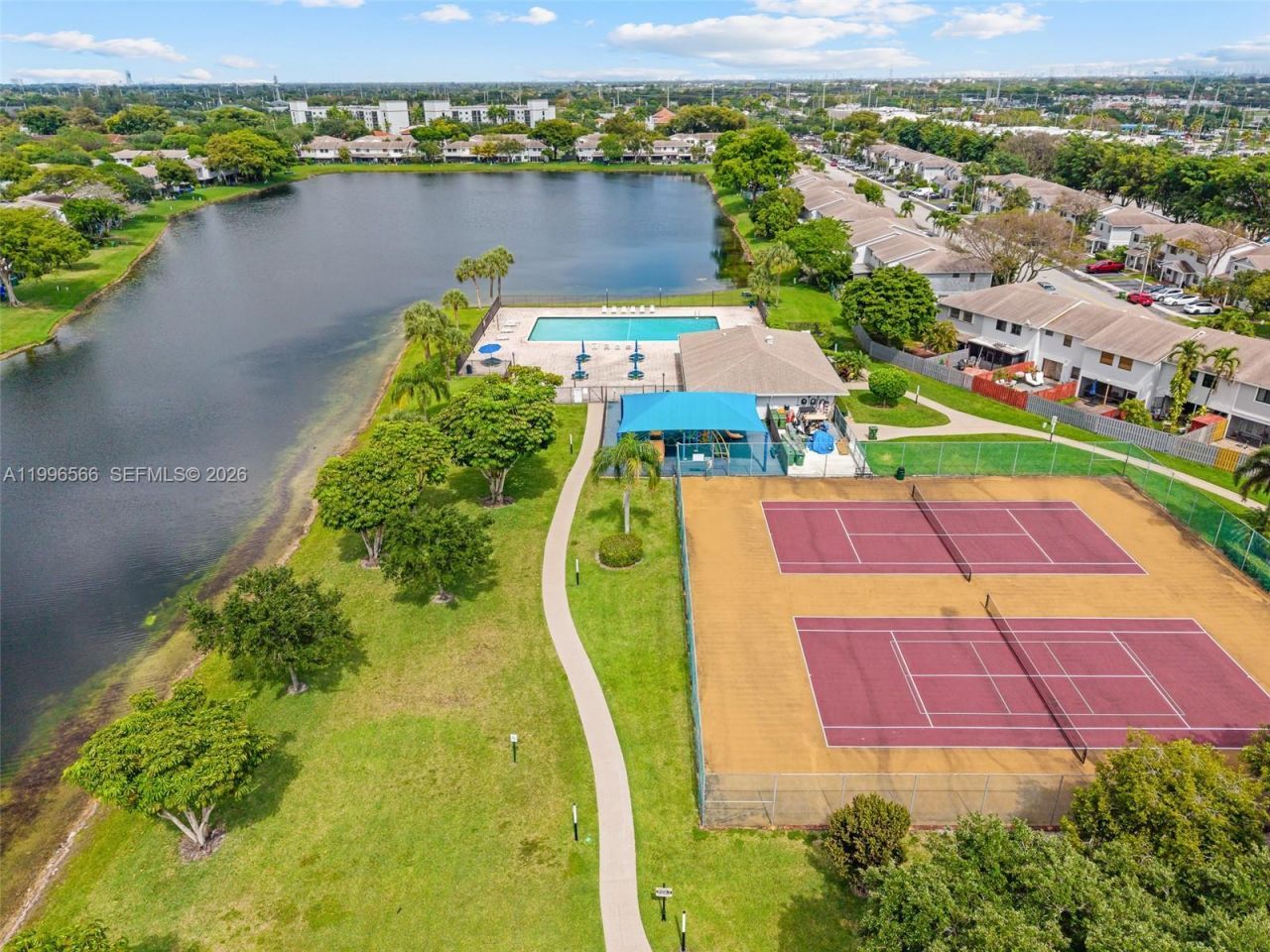 10500 NW 3rd St, Pembroke Pines, FL 33026 Photo