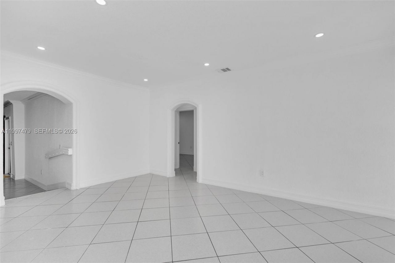201 SW 51st Ct, Unit 1, Miami, FL 33134 Photo