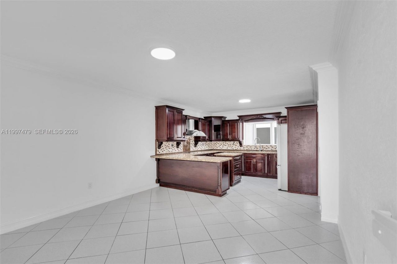 201 SW 51st Ct, Unit 1, Miami, FL 33134 Photo