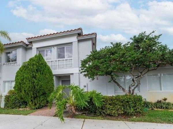 20861 NW 4th St , Pembroke Pines, FL 33029