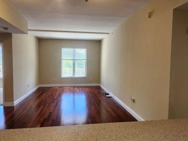 1200 Town Center Dr, Unit 201, Jupiter, FL 33458