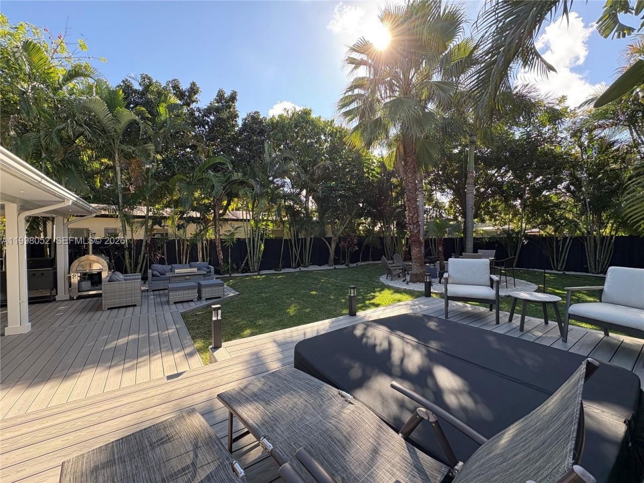 1205 NE 17th Ter, Fort Lauderdale, FL 33304 Photo